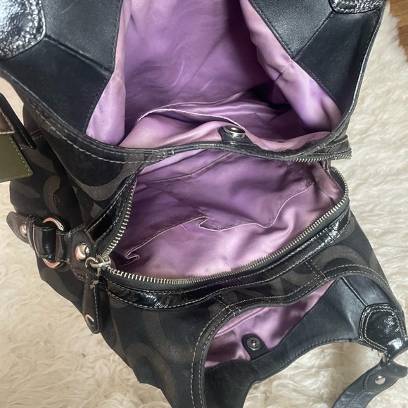 Coach Shoulder Bag - Picture 3 of 4